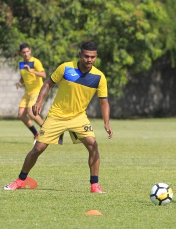 MERCADO: Real España presenta cuatro refuerzos, Juticalpa ficha arquero y Maynor Figueroa es noticia