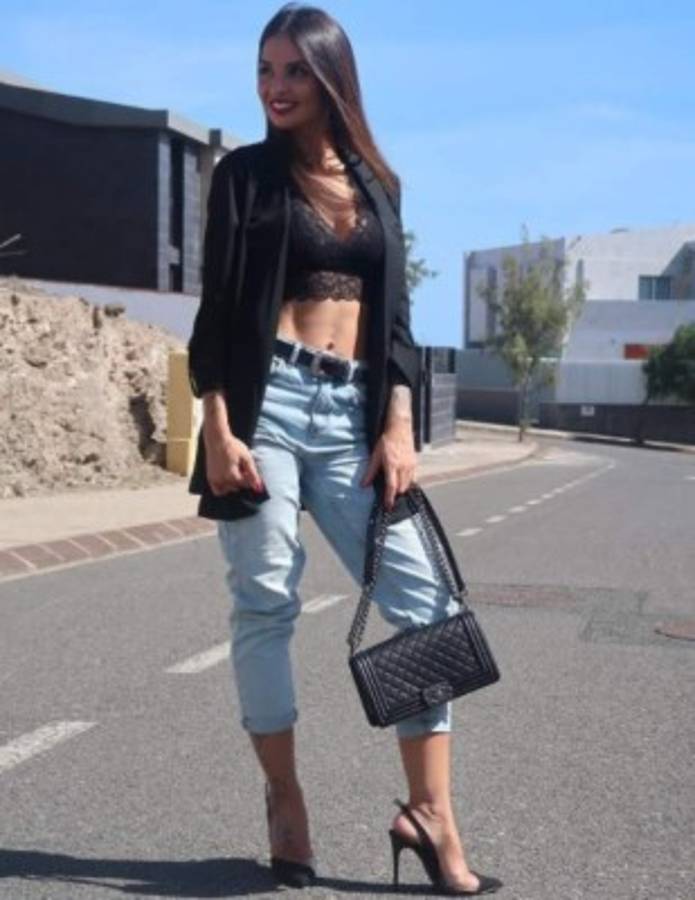 Las 10 cláusulas del contrato matrimonial que puso una sexy influencer a futbolista español