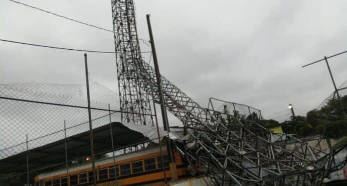 FOTOS: Estadio Excélsior pierde una de sus torres de iluminación y se confirma el tiempo que estará sin alumbrado