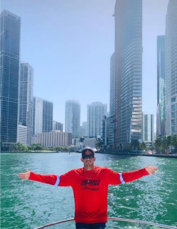 Aventura en yate, música y el gran clavado del Patón: Así se relajan los jugadores de Olimpia en su gira por Estados Unidos