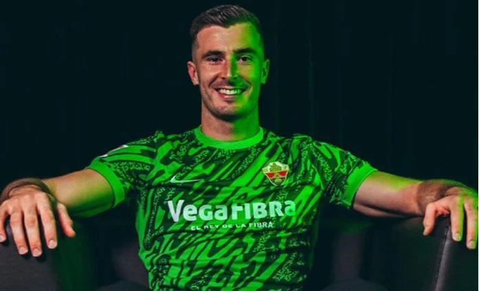 Barrida en Barcelona y el que Flick no quiere ni ver tras el fracaso en Champions League: 8 se van y los fichajes