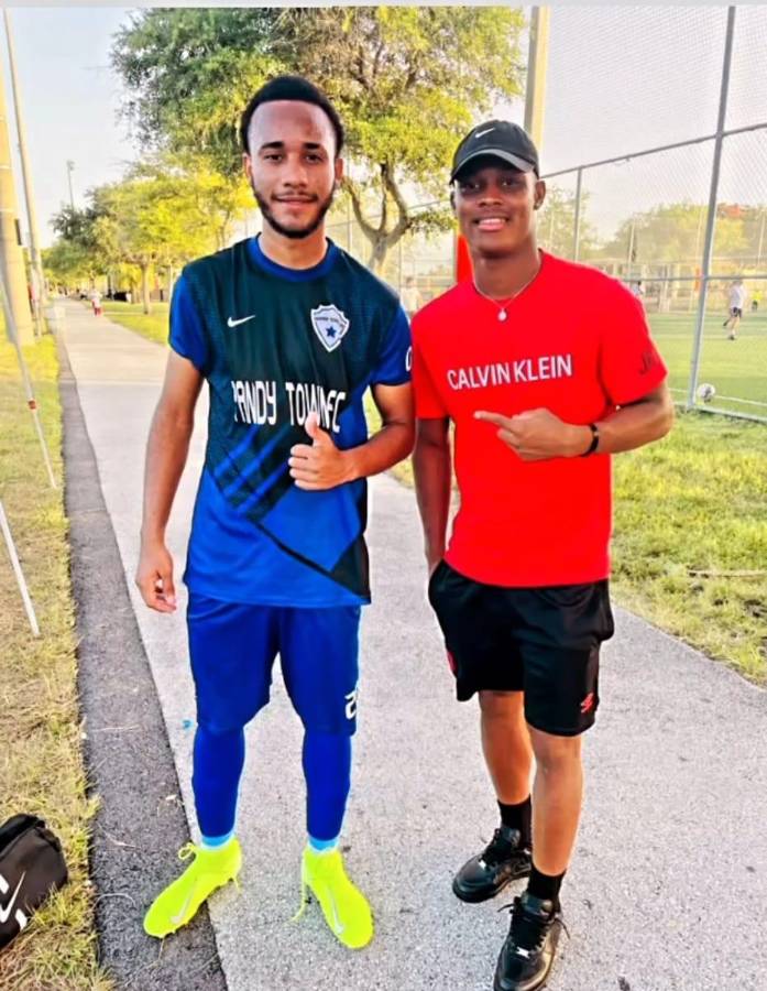 Aventura en yate, música y el gran clavado del Patón: Así se relajan los jugadores de Olimpia en su gira por Estados Unidos