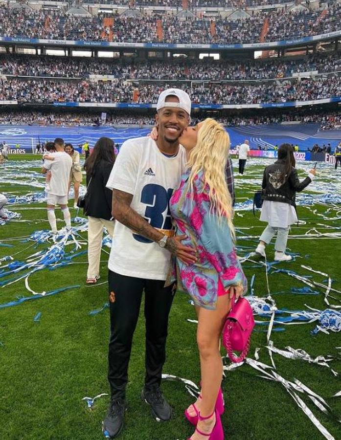 Las novias de los cracks del Real Madrid deslumbran en el Bernabéu: Besos, fotos y la novia de Militao se puso “coqueta”