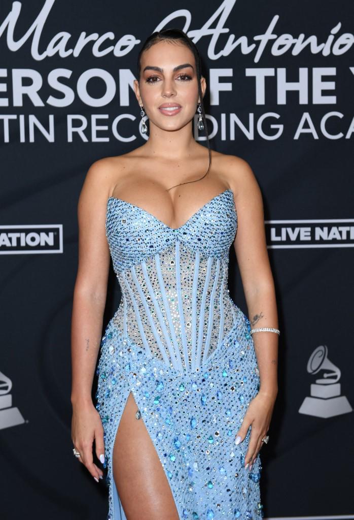 Georgina Rodríguez incendió Las Vegas: así lució la novia de Cristiano en los Latin Grammy 2022 y su incidente antes de la premiación