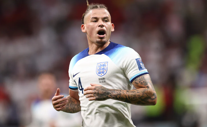 Kalvin Phillips no llegó en las mejores condiciones tras el Mundial y se entrena al margen en el City.