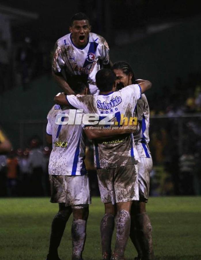 ¡Llenazo, festejo y rostros tristes! Las imágenes de la última final que disputaron Real España vs. Olimpia en el Morazán