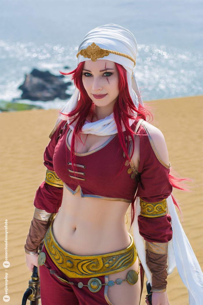 GALERÍA: Los cosplays de videojuegos de Enji Night, la popular cosplayer y modelo húngara