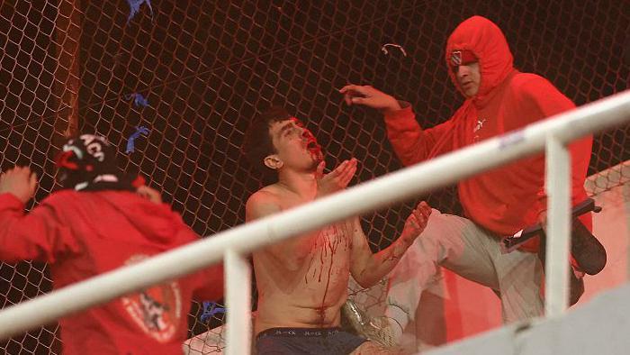 Terror en Argentina: graves heridos tras violentos ataques en el Independiente-U de Chile; aficionado saltó al vacío