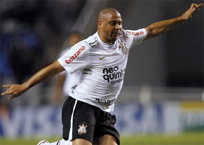 Roger Rojas se suma a otro hondureño: los futbolistas obligados a retirarse por problemas de salud