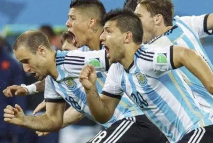 Con tres mundiales adultos, un campeonato juvenil y un oro olímpico, se frotan las manos con su posible llegada.