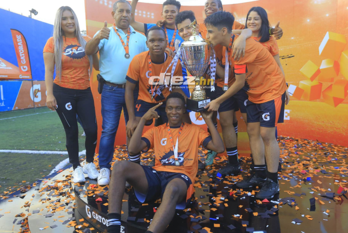 El Instituto José Trinidad Reyes se coronó campeón tras vencer en penales al Técnico Alemán. FOTO: Moisés Valenzuela.
