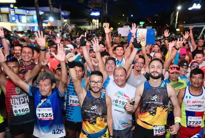 Para esta edición 50 se esperan mas de 15 mil corredores de todo el país en la Maratón La Prensa-Gatorade.