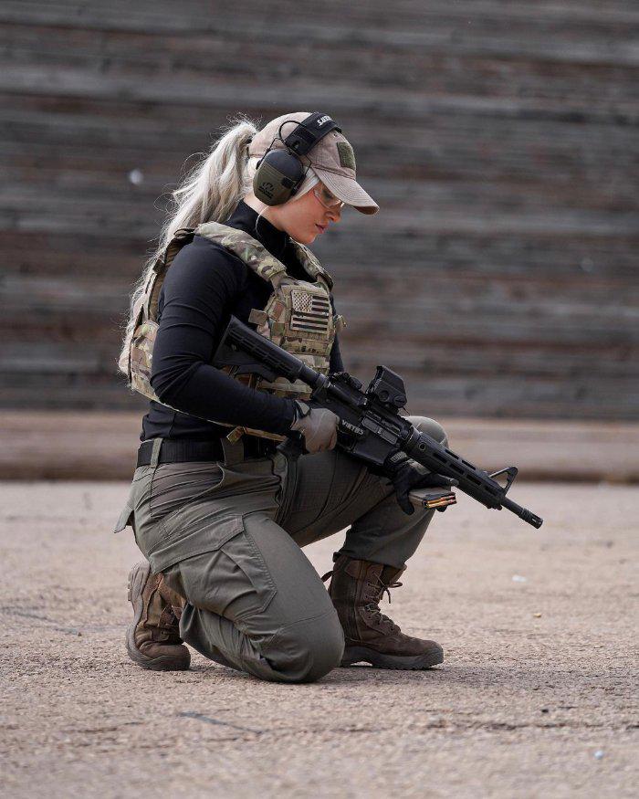 Dejó su trabajo en Onlyfans y se une al ejército de Israel para luchar contra Hamás: “Hay que destruirlos”