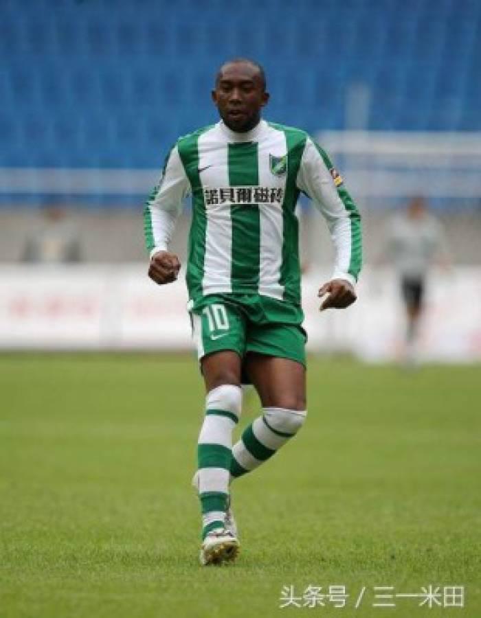 ¡Uno jugó en Champions League! Los legionarios de Honduras que jugaron en clubes que pocos recuerdan