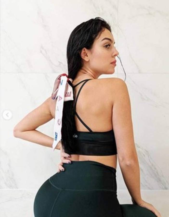 FOTOS: Georgina Rodríguez explota Instagram como la nueva musa del yoga