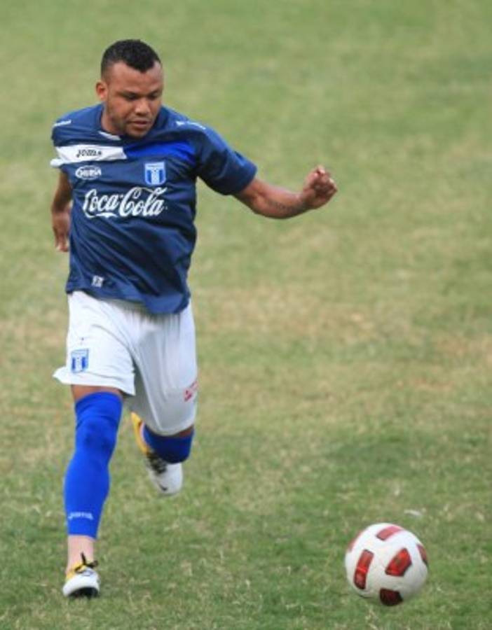 FOTOS: Emil Martínez, el hombre al que la rodilla le rompió su sueño