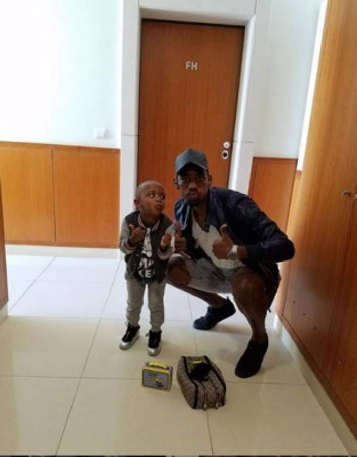 Futbolistas hondureños y sus 'tiernas' imágenes en su faceta de padres