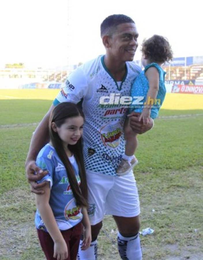 No viste en TV: Chicas lindas, agarrones y el festejo del Platense