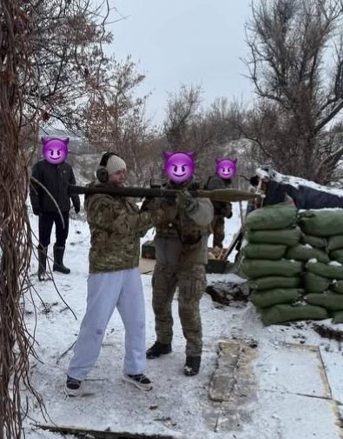 Cambió la raqueta por un lanzamisiles: la estrella que se regresó a Ucrania para combatir contra Rusia