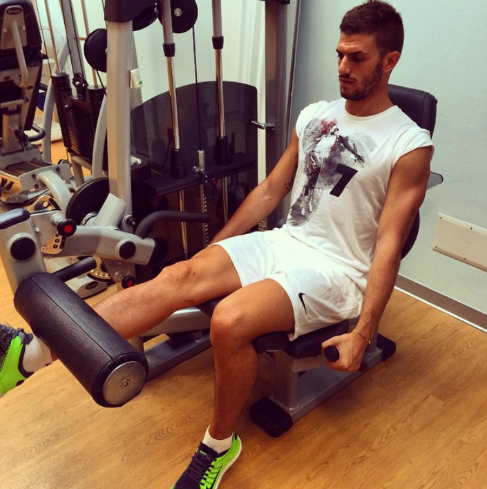 Mourinho lo hizo debutar, lo ganó todo con el Inter y sorprende con el retiro a sus 31 años: ‘‘Ya no tengo rodillas’’