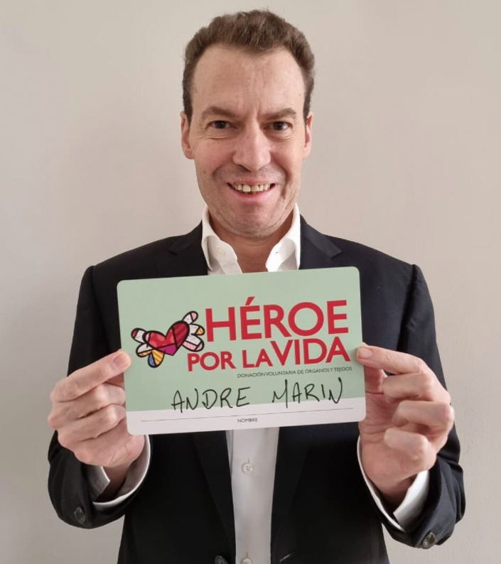 Periodista mexicano André Marín desvela la extraña enfermedad que puso en riesgo su vida: ‘‘Es un infierno’’