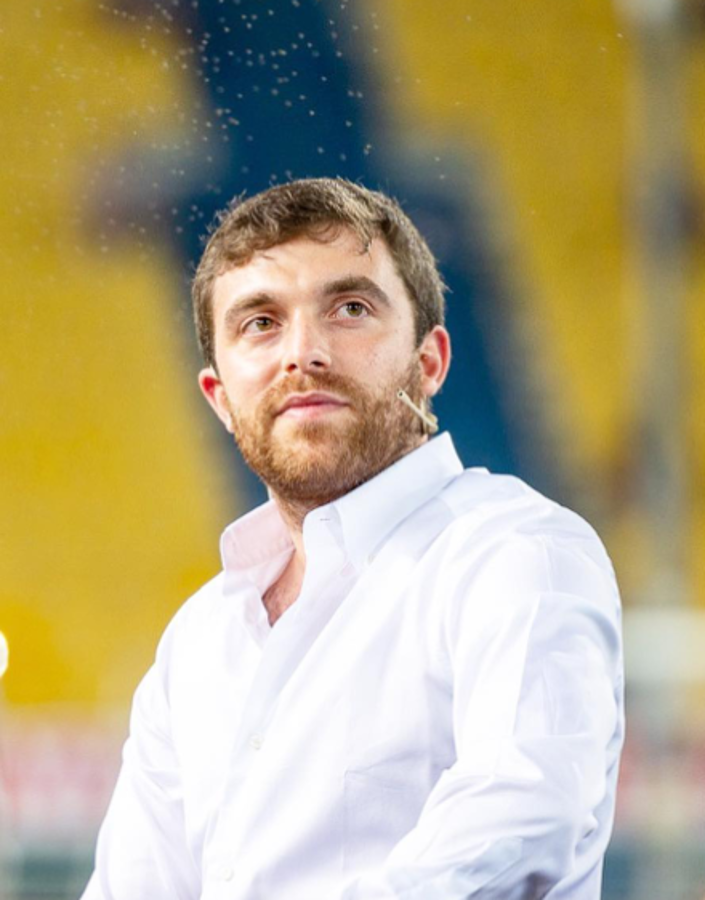 Su primer ‘bombazo’ y la noticia que lo cambió todo: la agitada vida de Fabrizio Romano, el periodista que le pega a los fichajes