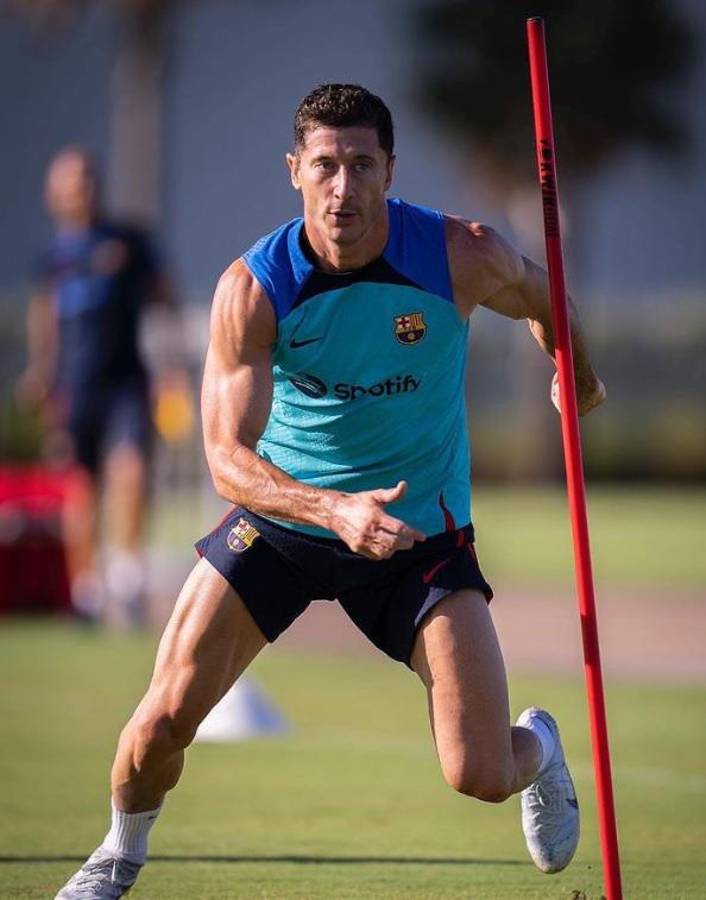 La vida de millonario de Lewandowski: Sus negocios, de cuánto es su fortuna y la mansión que tiene en España