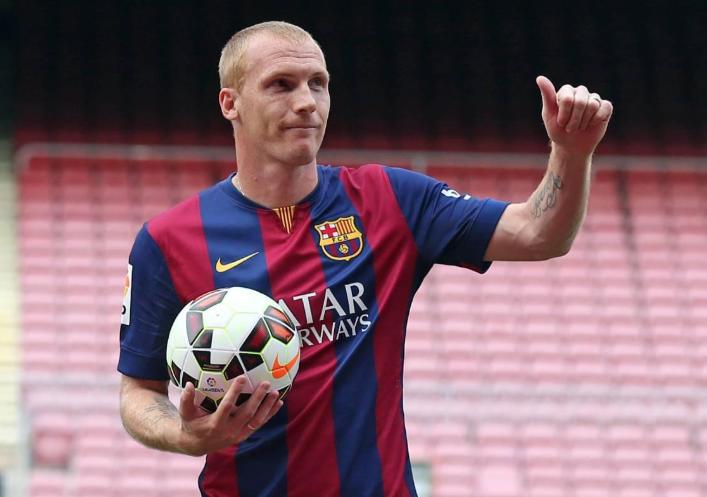 Lo ganó todo con Barcelona y sorprende con su nueva vida tras retirarse: ¡empleado de una tienda!