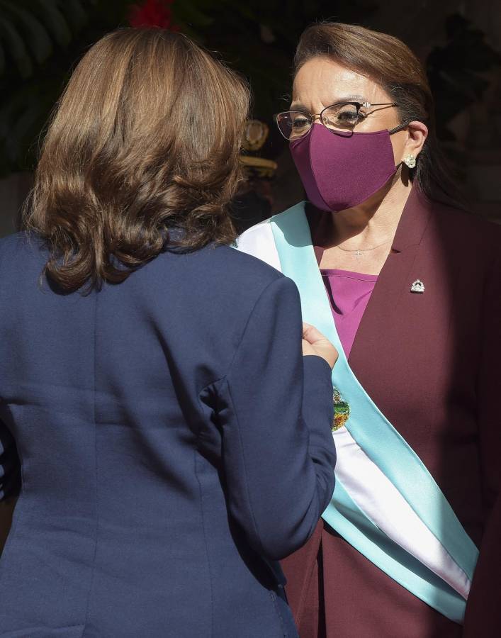 Políticos, famosos y deportistas: Las principales figuras que estuvieron en la toma de posesión de Xiomara Castro