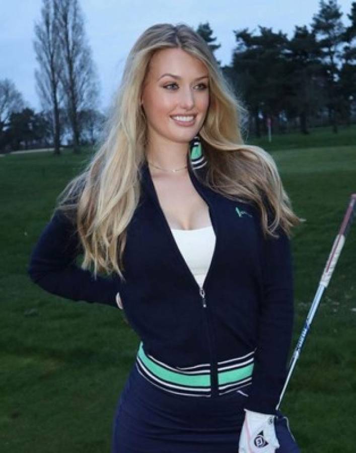Increíble transformación: De sexy golfista viral de día a 'chica del ring' de boxeo por la noche   