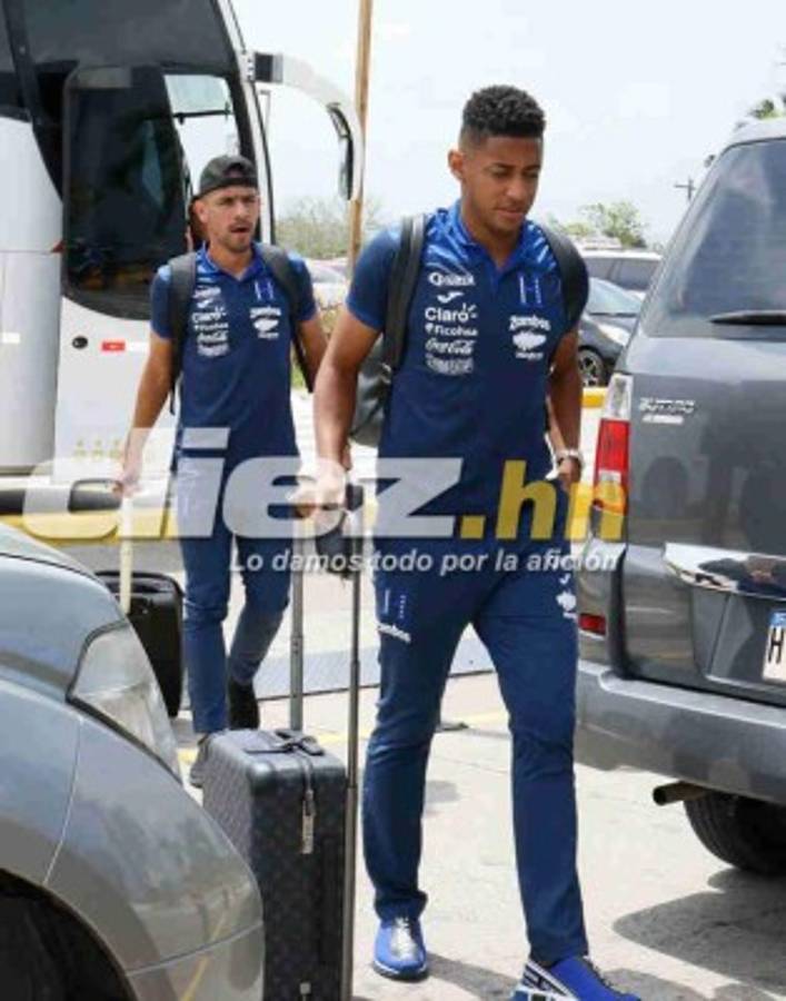 FOTOS: Selección de Honduras salió rumbo a Jamaica para su debut en Copa Oro
