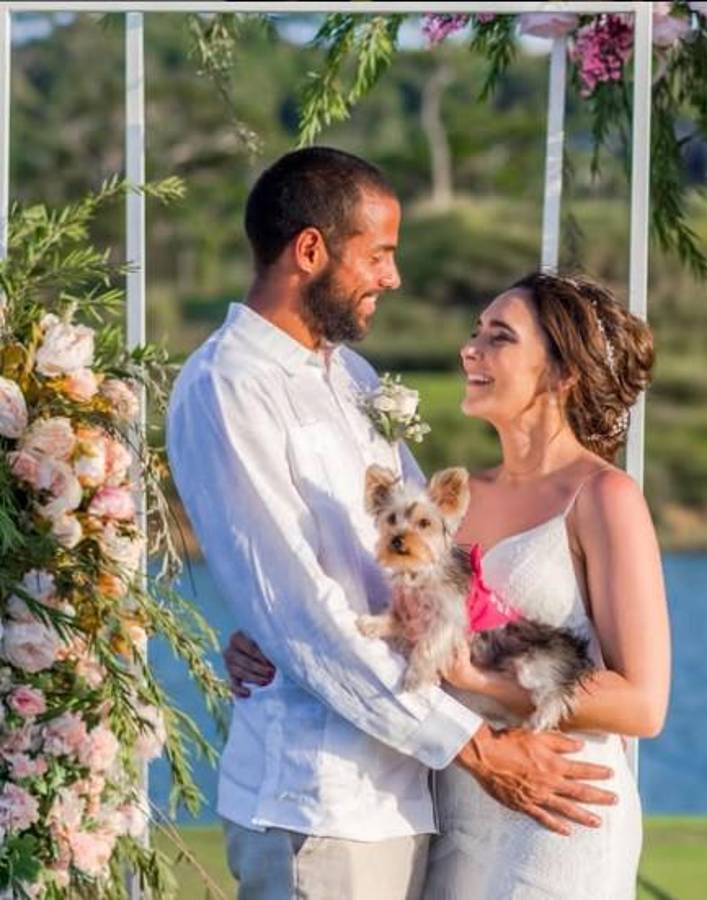 Una belleza se une a la fiesta: las novias y esposas que van a deslumbrar en la final Olimpia-Motagua ¿Las más guapas?