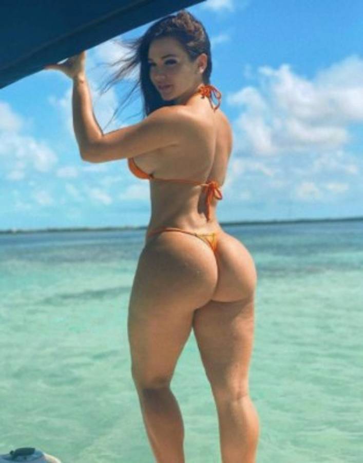 Así es Genesis López, la 'bomba' del fitness que calienta el verano 2021 con sus ardientes fotos