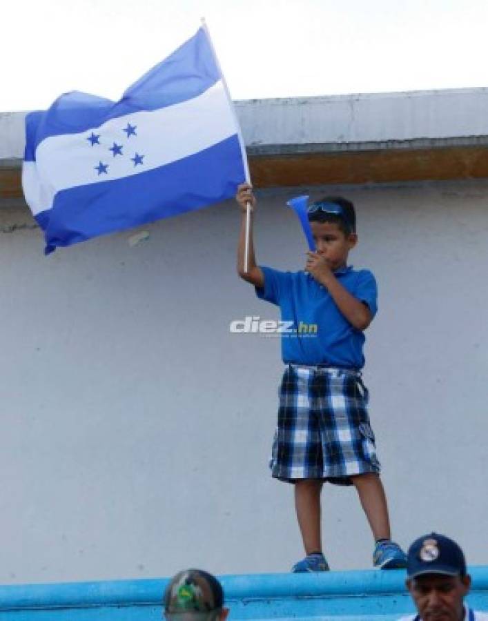 La selección de Honduras recibe otra vez el cariño y calor del estadio Olímpico