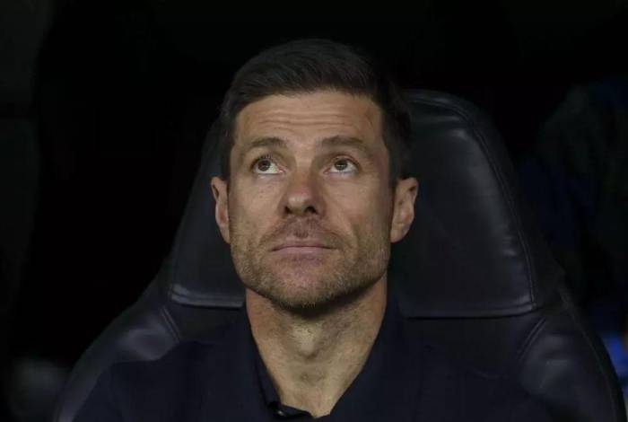 Xabi Alonso vive su momento más bajo en el Real Madrid.