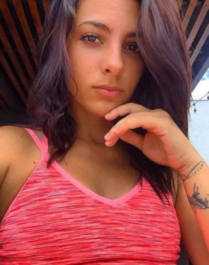 Narella Simondini, la bella tenista argentina que reside en Honduras