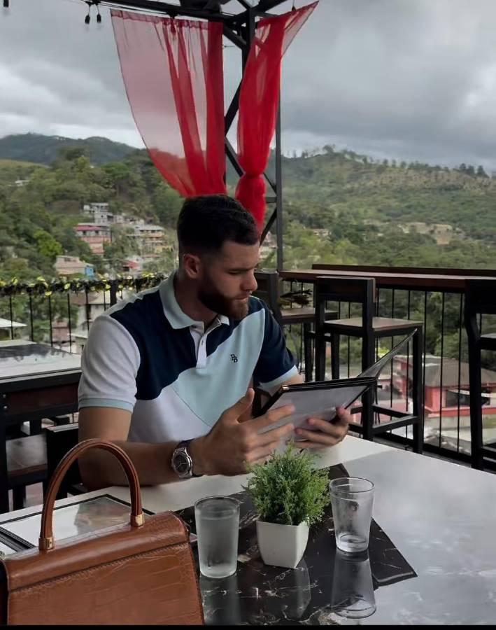 De luna de miel, en motocicleta y en la naturaleza; así pasan las vacaciones los jugadores de la liga Nacional de Honduras