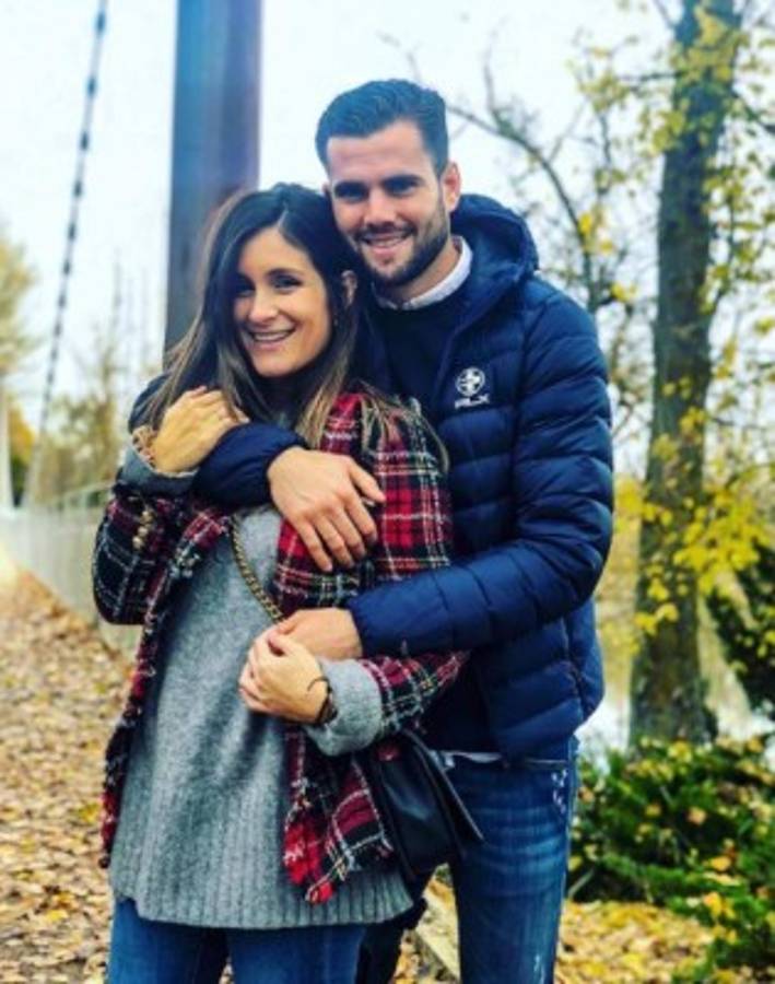 Ellos a jugar y ellas de vacaciones: El viaje de las novias del Real Madrid a Abu Dabi