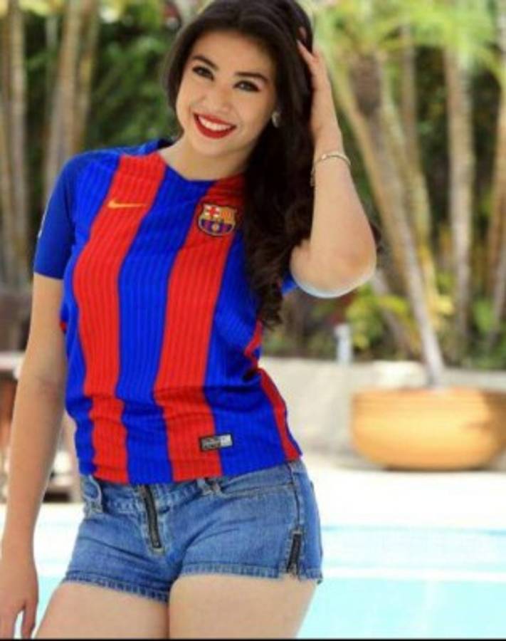 Conductora del programa MotaguaTV es acusada de ser fan del Real España