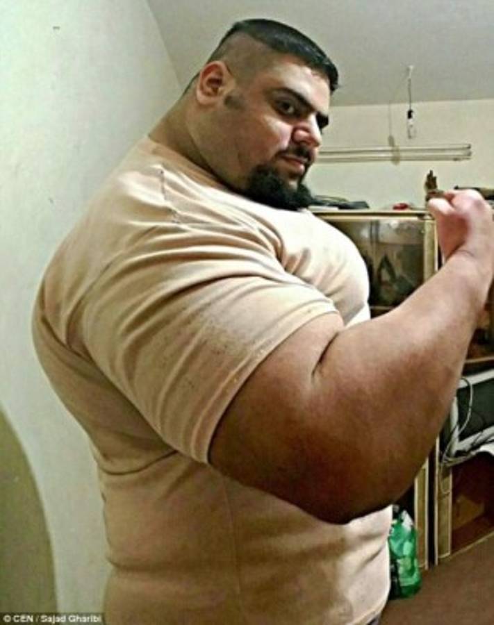 Las impresionantes fotos de Hulk humano, el iraní que luchará contra ISIS