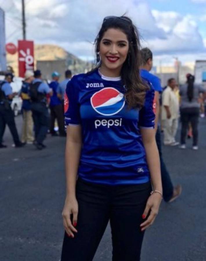 ¡La otra final! Los famosos personajes de Honduras que son fieles seguidores de Olimpia y Motagua