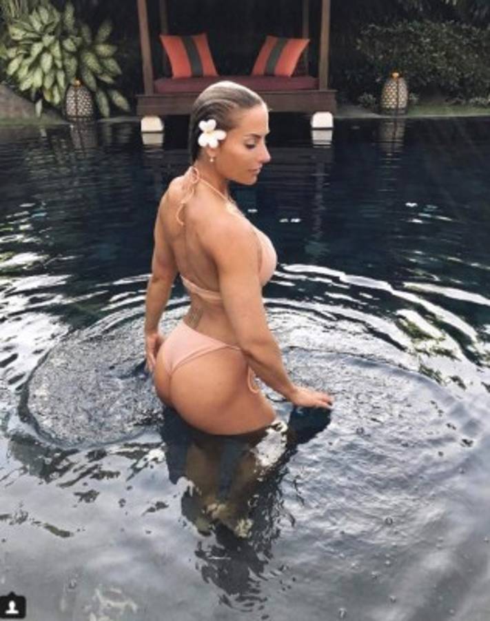 ¡LAMENTABLE! Así era la diosa del fitness que murió de manera trágica en su casa