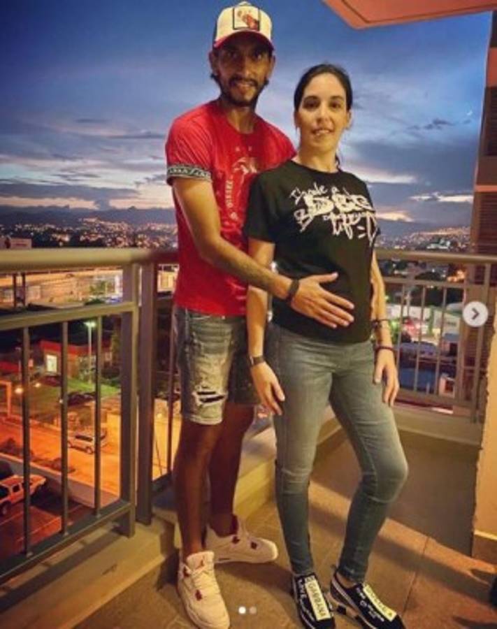 ¡El otro lado de la final! Las guapísimas novias y esposas de los jugadores de Olimpia y Marathón