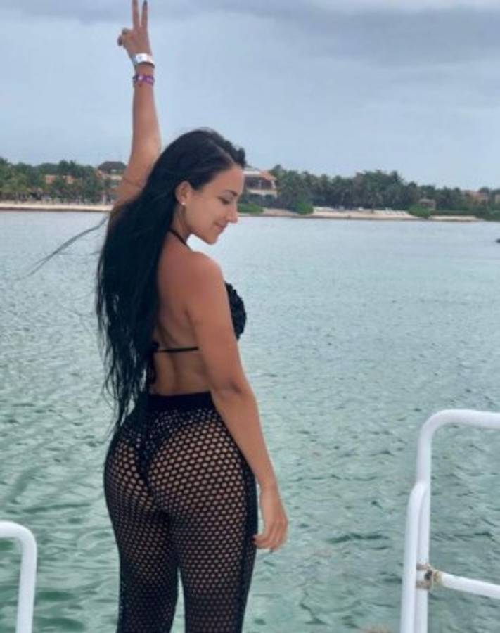 ¡Muñeca! Stephanie González, la modelo y locutora que enamora en Instagram