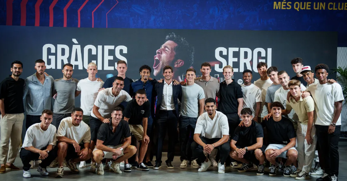 Leyendas del Barcelona se reencuentran en la despedida de Sergi Roberto: “De aquí te tienen que echar...”