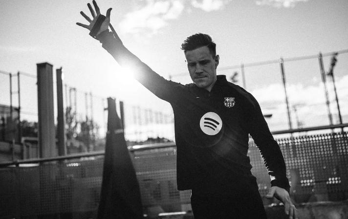 Ter Stegen comenzó su recuperación con una bota ortopédica: ¿cuándo volverá a jugar con Barcelona?