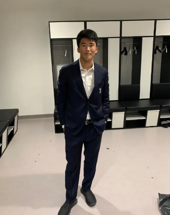 Insólito: Juventus lo había fichado, llevaba tres años desaparecido y hoy reaparece jugando para su selección