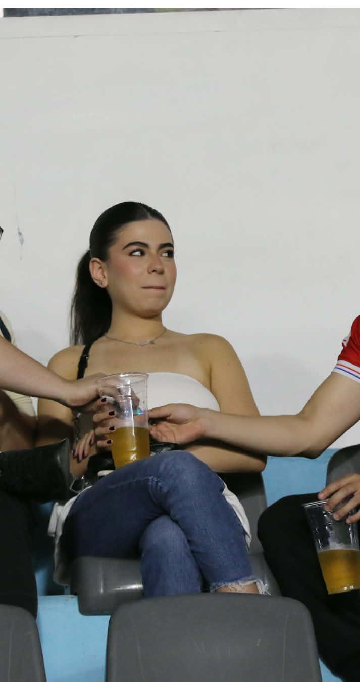 Bellezas olimpistas: Aficionadas causan fascinación en el estadio Nacional Chelato Uclés en juego ante Marathón