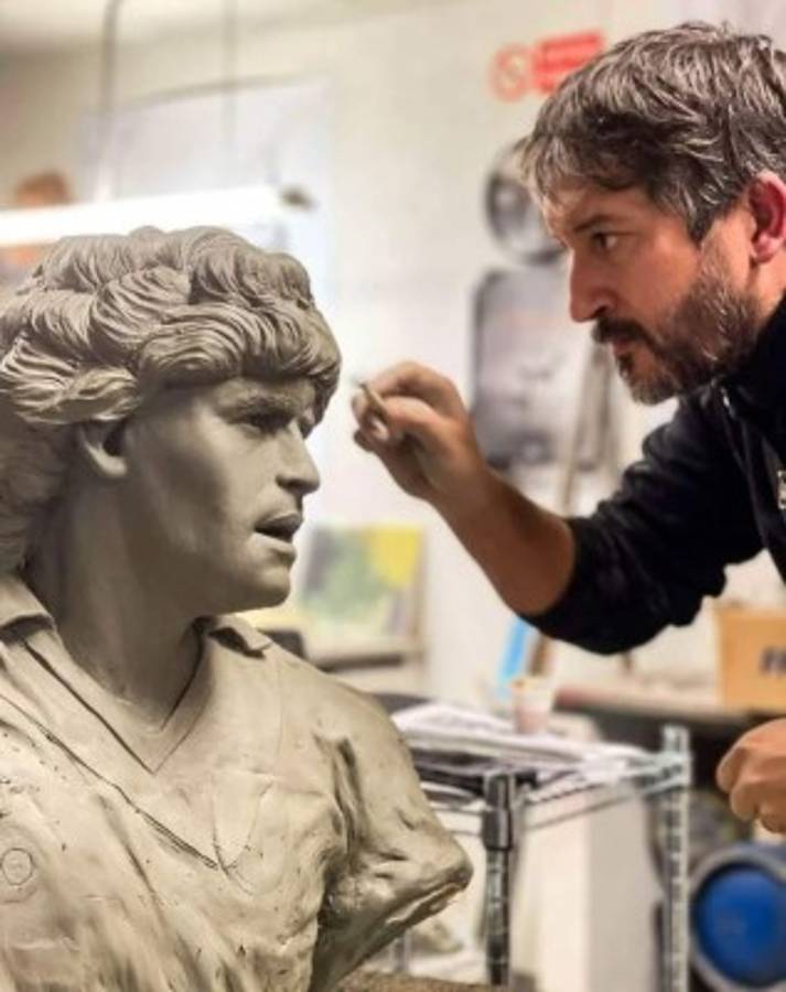 ¡De bronce para que sea eterna! Así es la hermosa estatua de Diego Maradona en Napolés