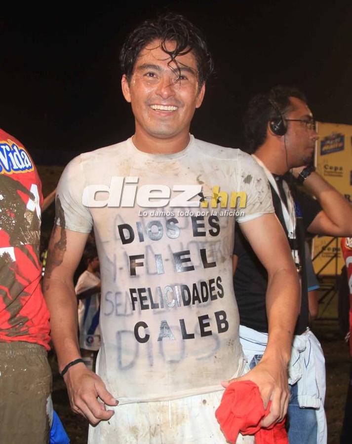 ¡Llenazo, festejo y rostros tristes! Las imágenes de la última final que disputaron Real España vs. Olimpia en el Morazán